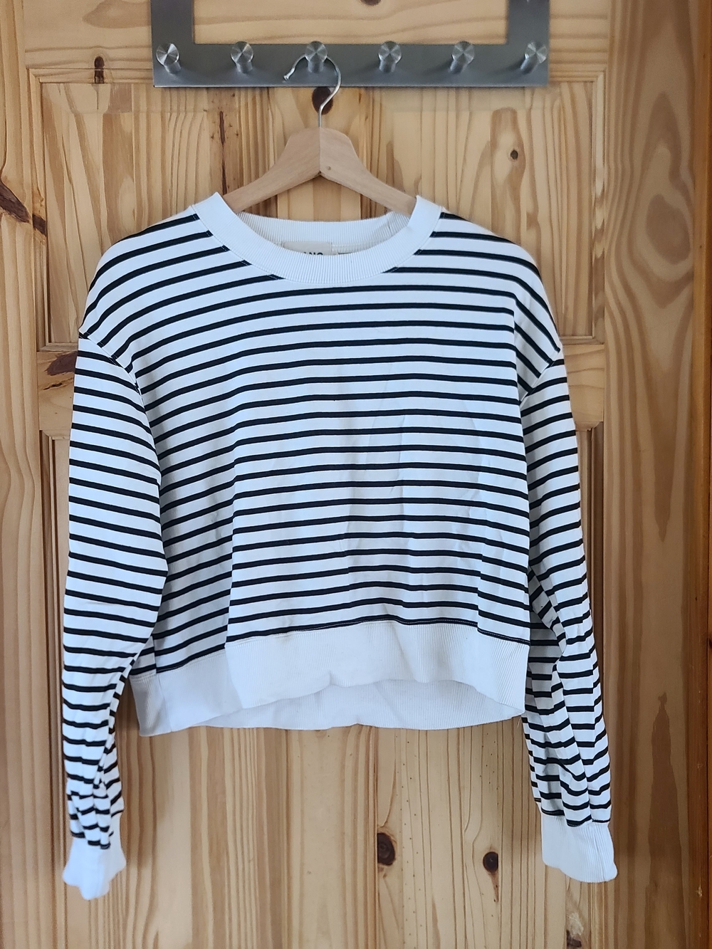 FRANC Striped Black & White Crewneck Sweatshirt